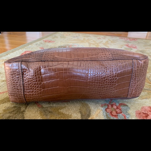 Incredible huge PRADA handbag.  Brown alligator - Picture 5 of 9